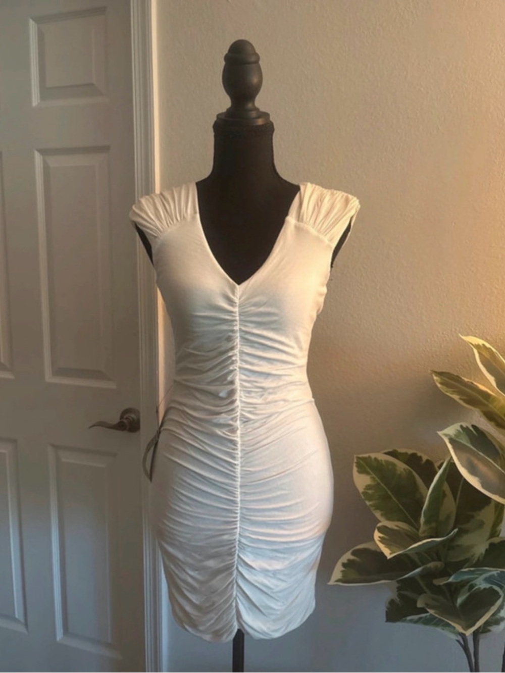 bebe Off White Ruched V-Neck Mini Dress